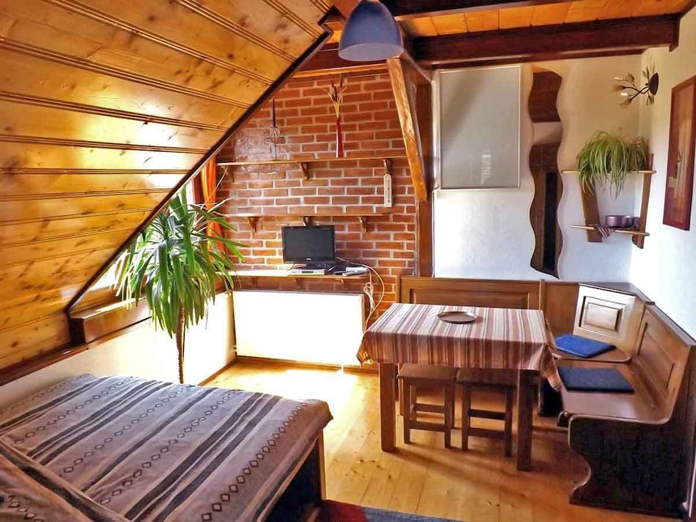 Design Villa, Multiple Beds, Non Smoking, Mountain View photo 2