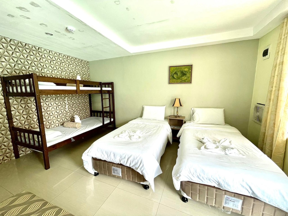 Standard Quadruple Room - Photo 1