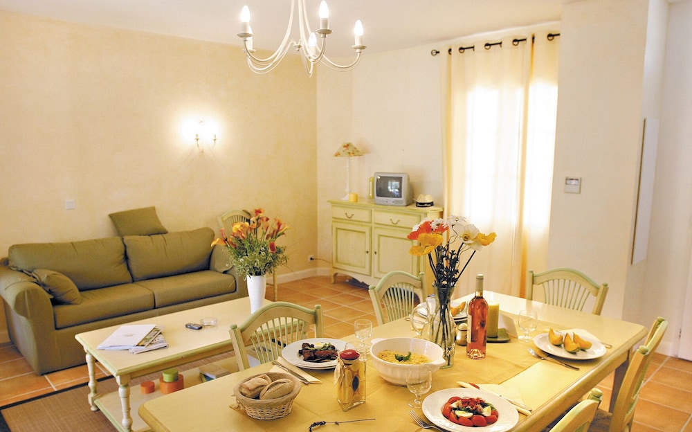 House (Duplex 6/8 people)