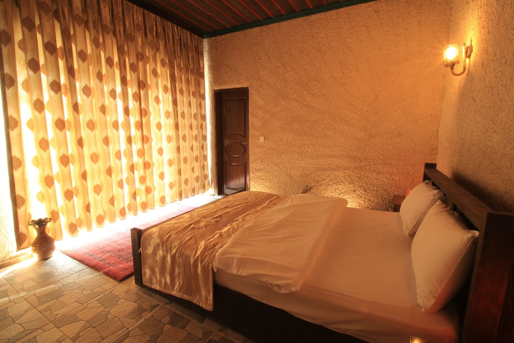 Twin Room - Photo 7