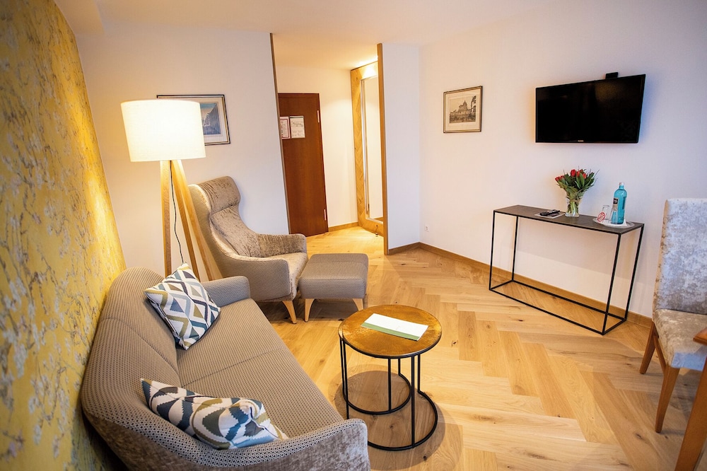 Exclusive Suite photo 3