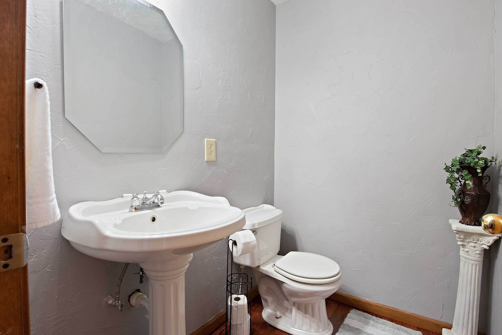 House (4 Bedrooms) photo 3