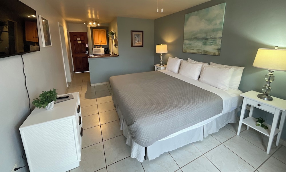 Deluxe Suite, Kitchenette, Courtyard View photo 3