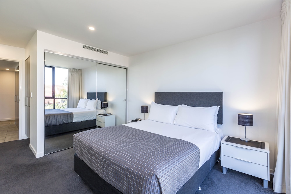 1 Bedroom Apartment photo 3