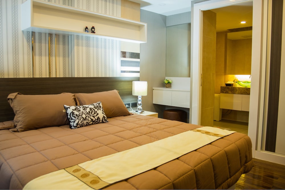 Grand Deluxe Suite photo 1
