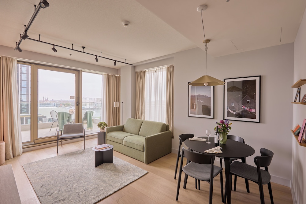 Apartment photo 3