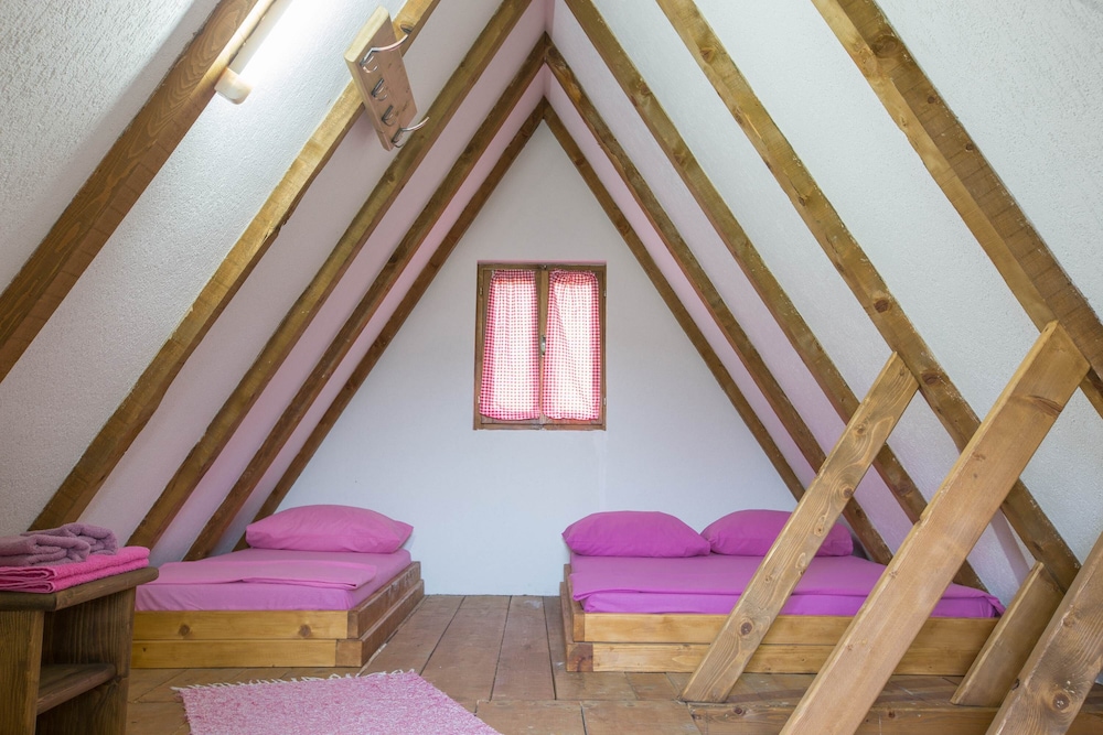 Family Chalet photo 2