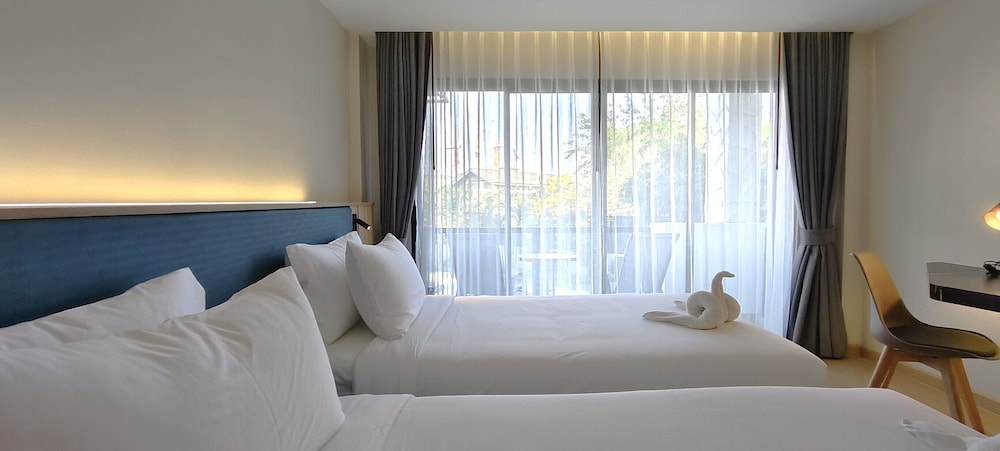 Superior Twin Room - Photo 4