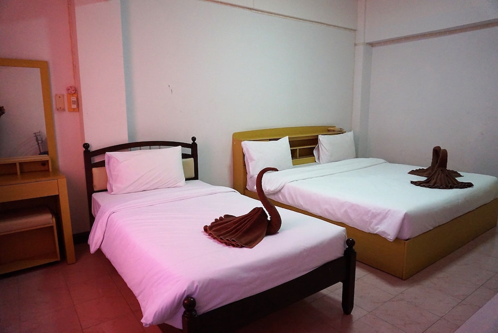 Standard Triple Room photo 2