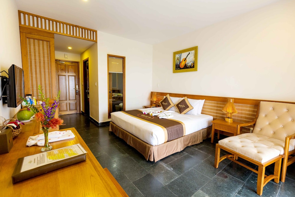 Deluxe Room, Garden View