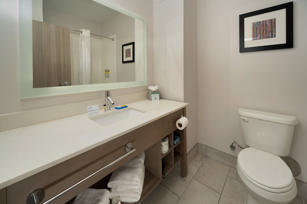 Suite, 2 Queen Beds, Accessible (Communication) photo 3
