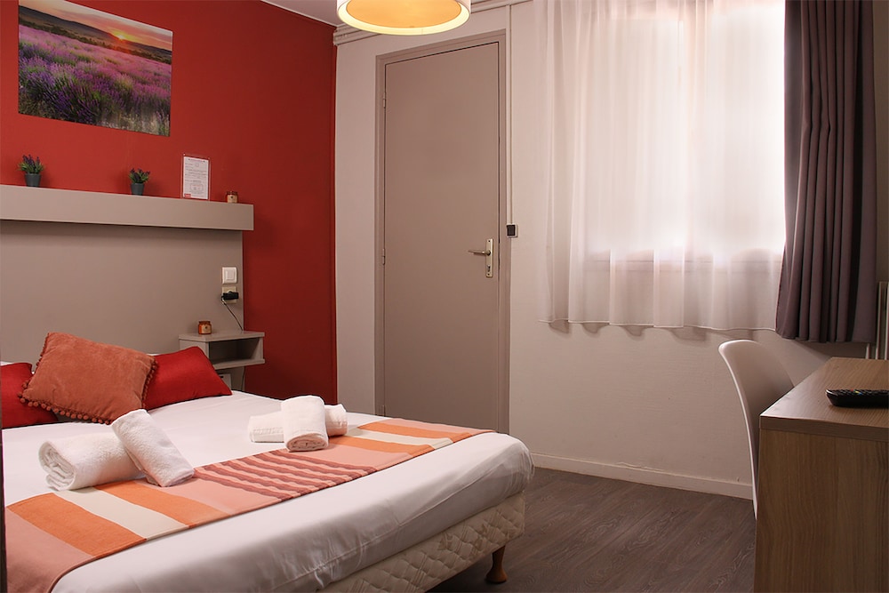 Double Room - Photo 4