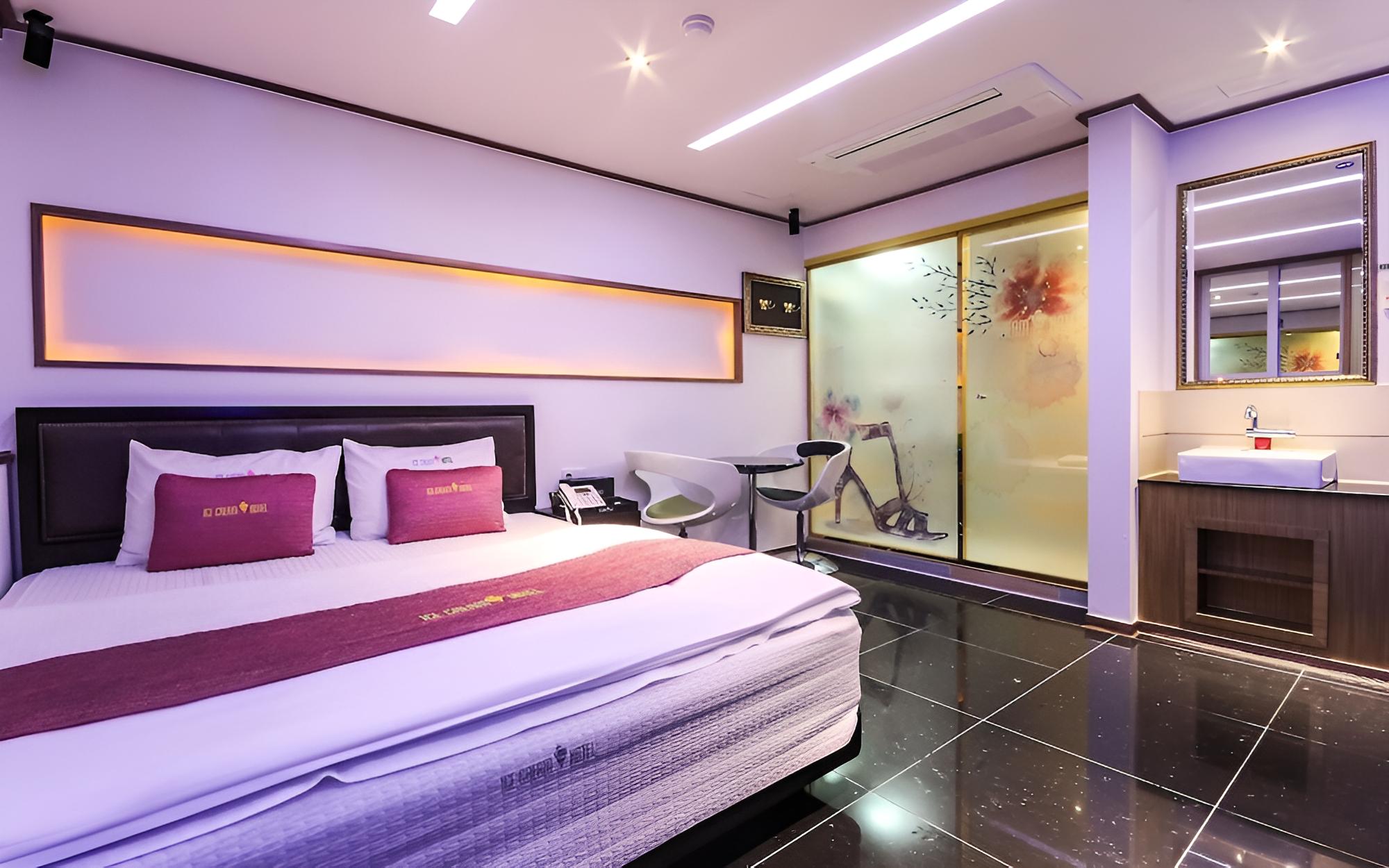 Room (Standard Room) photo 3