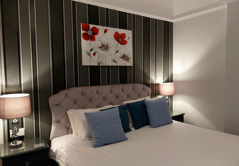 Double Room, 1 King Bed photo 3