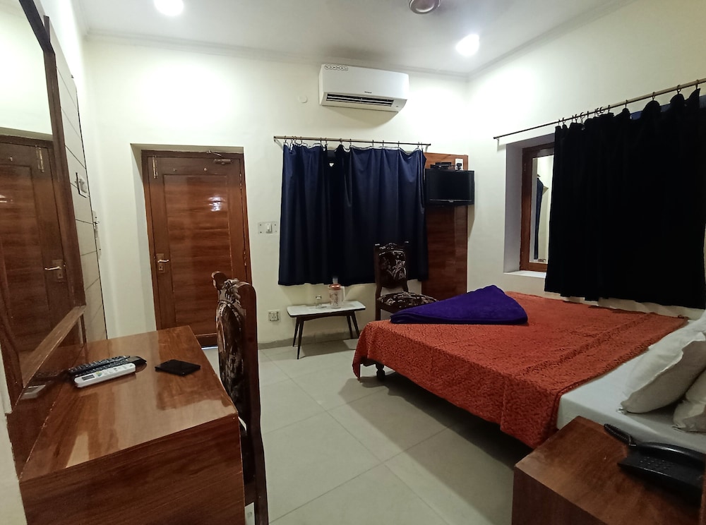 Standard Double Room - Photo 3