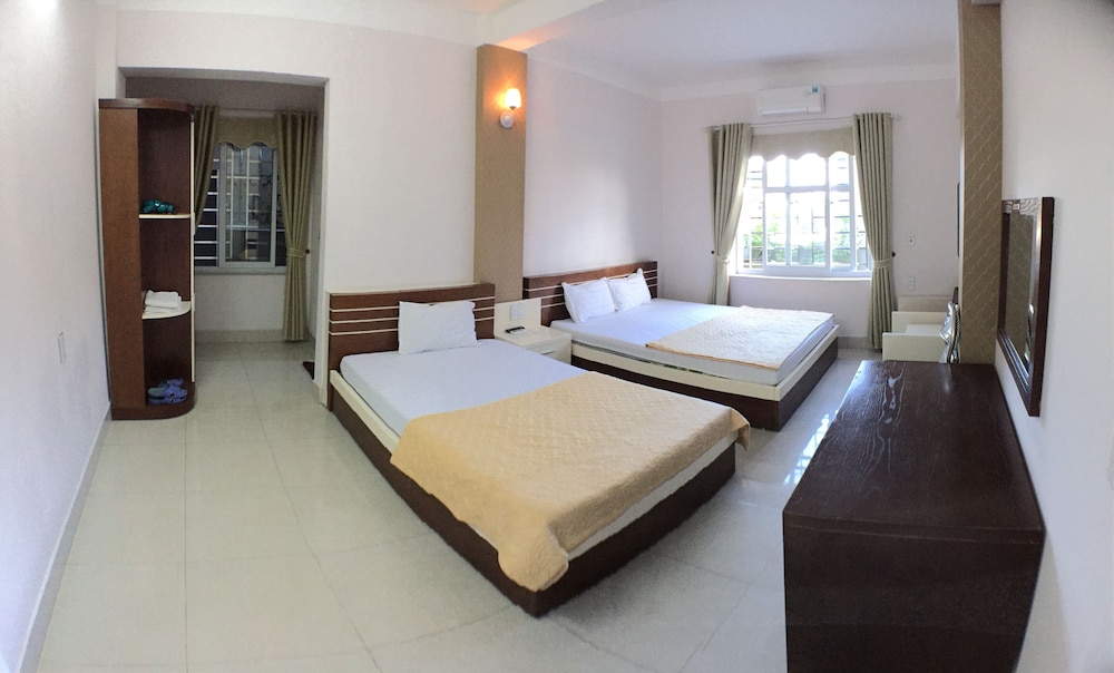 Basic Triple Room