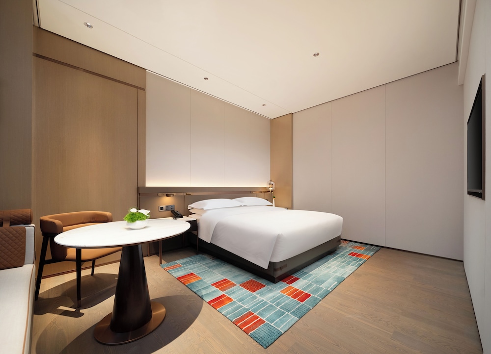 Basic Single Room, Private Bathroom