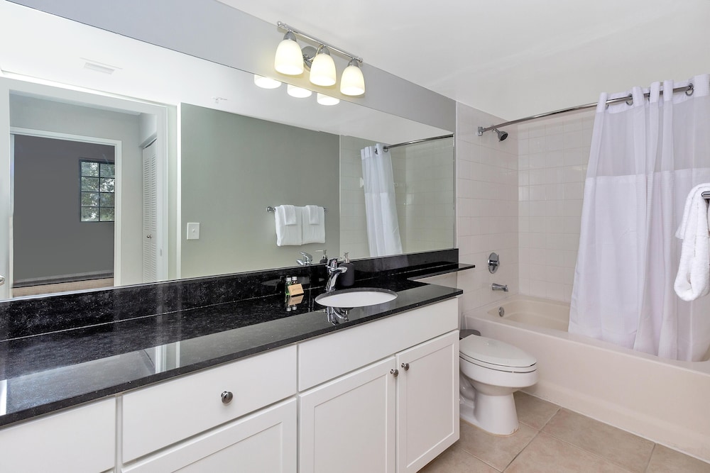 Apartment, 2 Bedrooms, Accessible photo 2