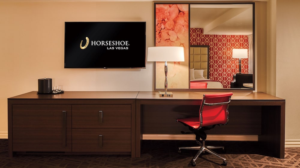 Resort Studio Suite, 2 Queens, Non-Smoking - Photo 4