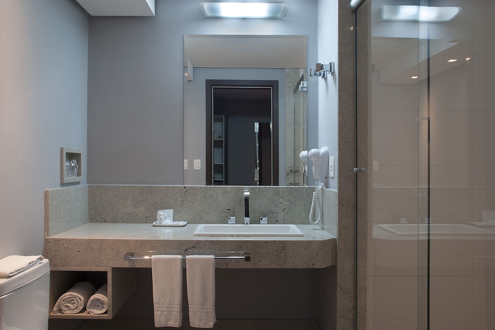 Premium Twin Room photo 3