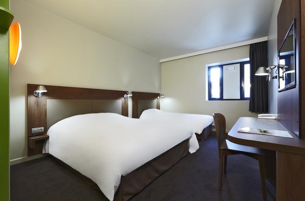 Superior Room, Multiple Beds photo 3