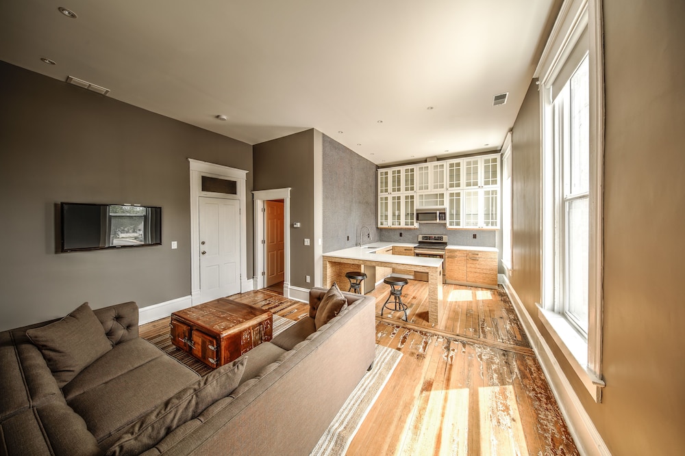 The Copper Suite photo 2