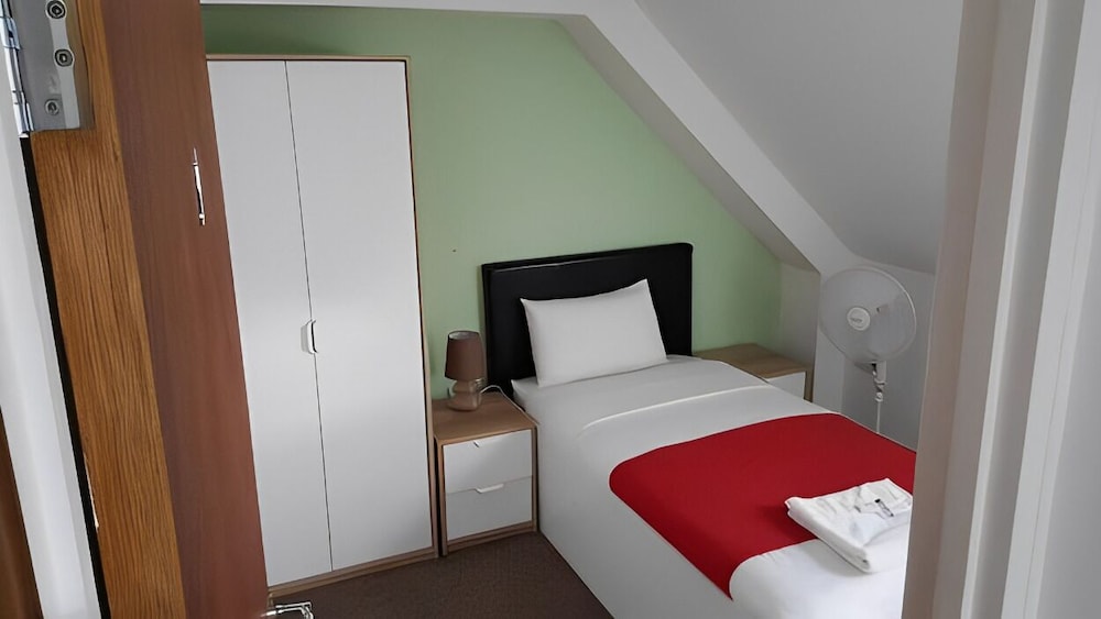 Standard Single Room, Private Bathroom