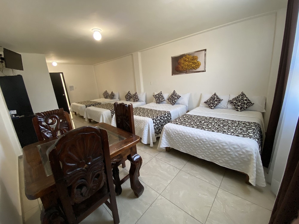 Basic Quadruple Room photo 2