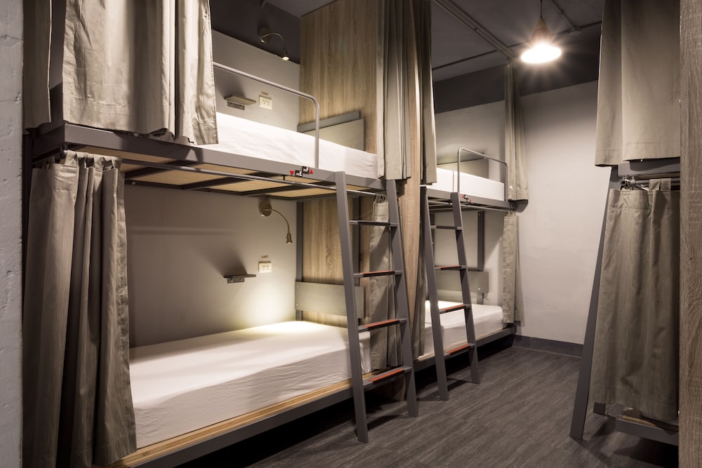 Shared Dormitory, Mixed Dorm