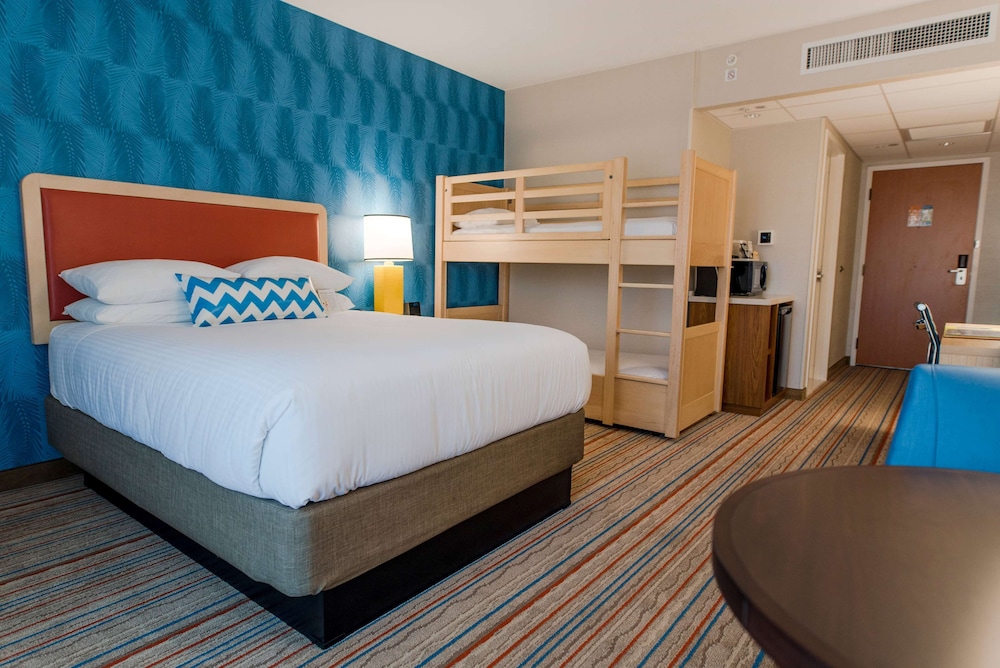 Room, Multiple Beds, Accessible Bathtub, Non Smoking