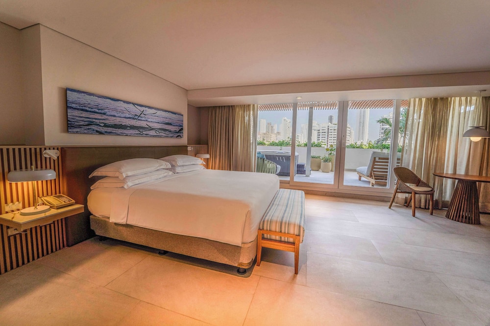 Superior Suite, 1 King Bed, Bay View photo 2