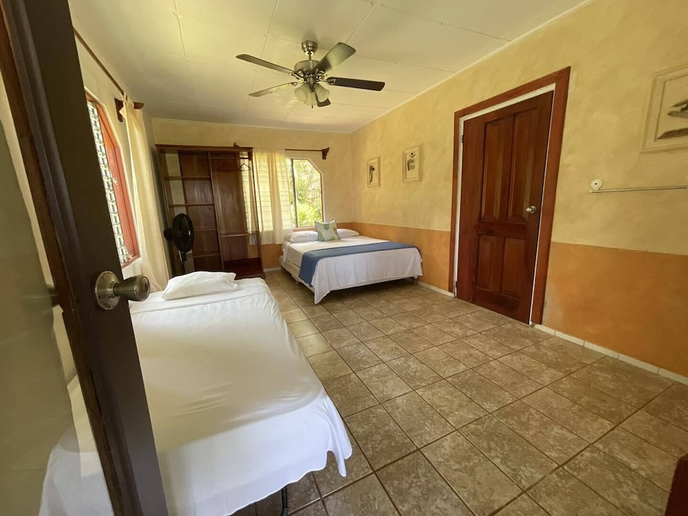 Standard Cabin, 1 Double Bed (02)