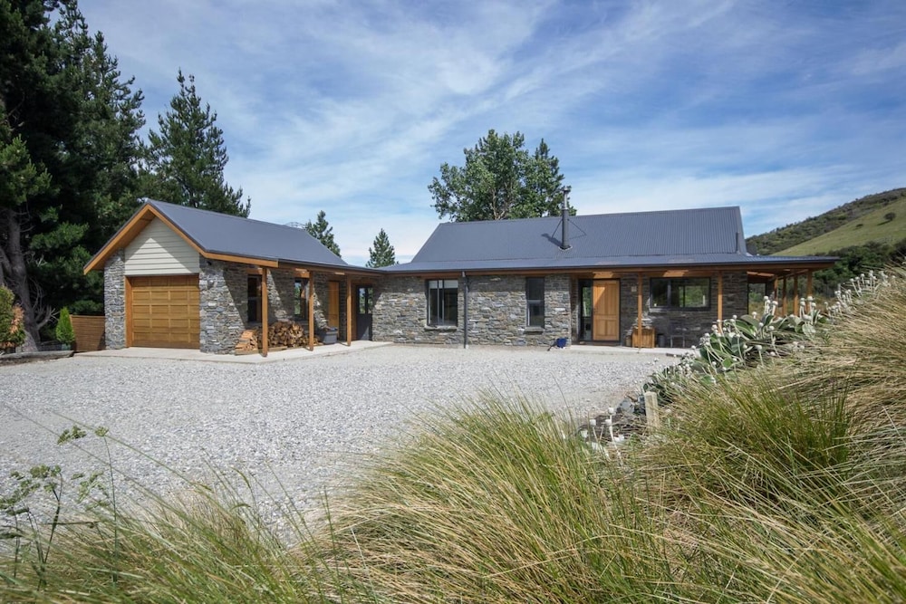 Luxury Cottage, 2 Bedrooms, Mountain View photo 1
