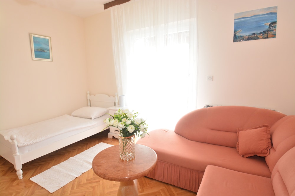 Classic Triple Room, Balcony, Sea View