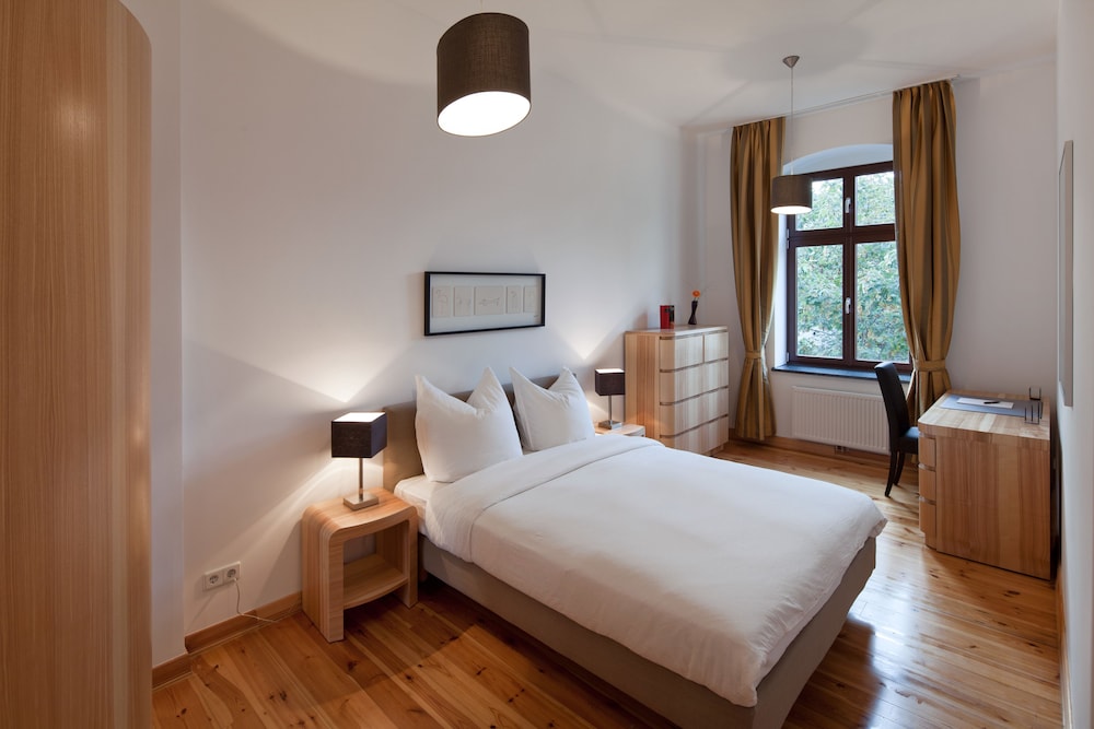 Keyless Easy Entry 24/7 - Superior 2 Bedroom Apartment