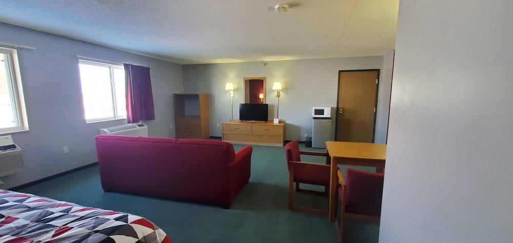 Suite, 1 King Bed photo 2