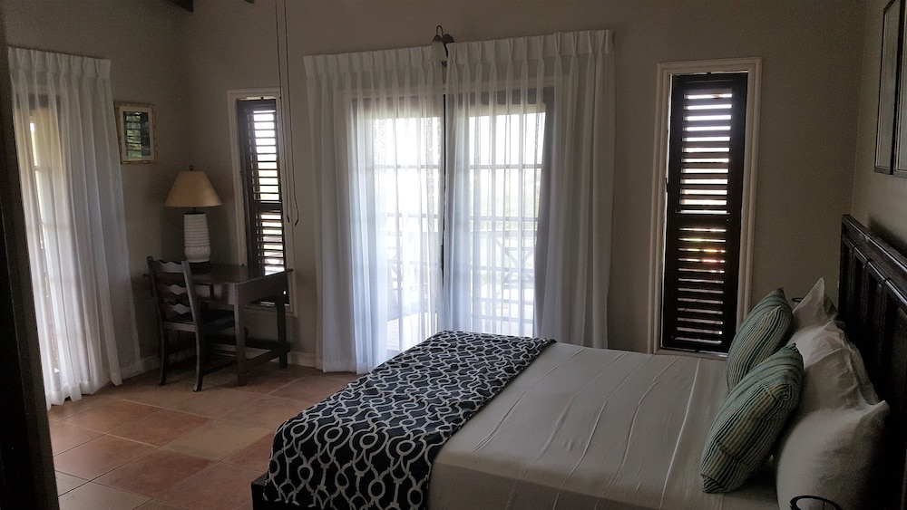 Deluxe Penthouse, 2 Bedrooms, Ensuite, Sea Facing photo 1