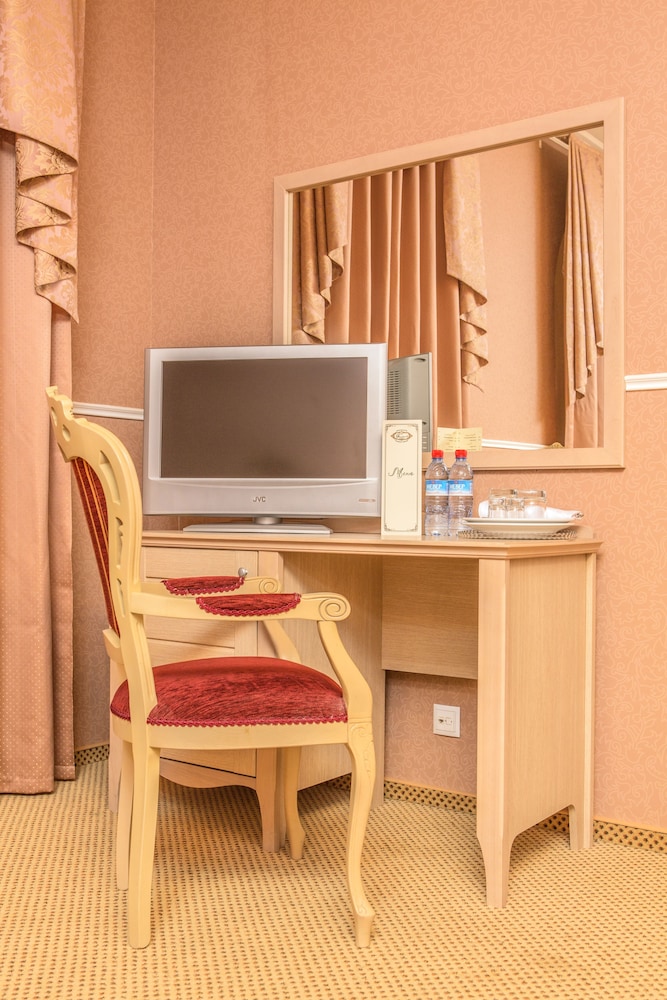 Suite, 1 Bedroom photo 2