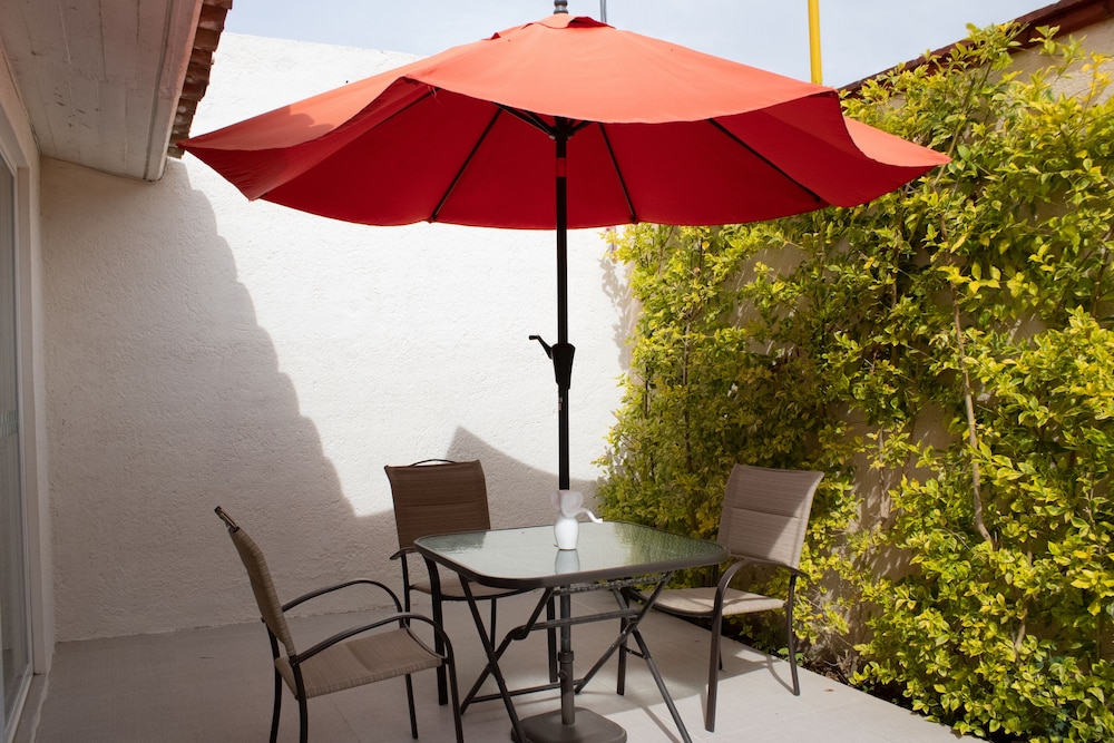 Superior Double Room, 1 King Bed, Garden Area photo 3