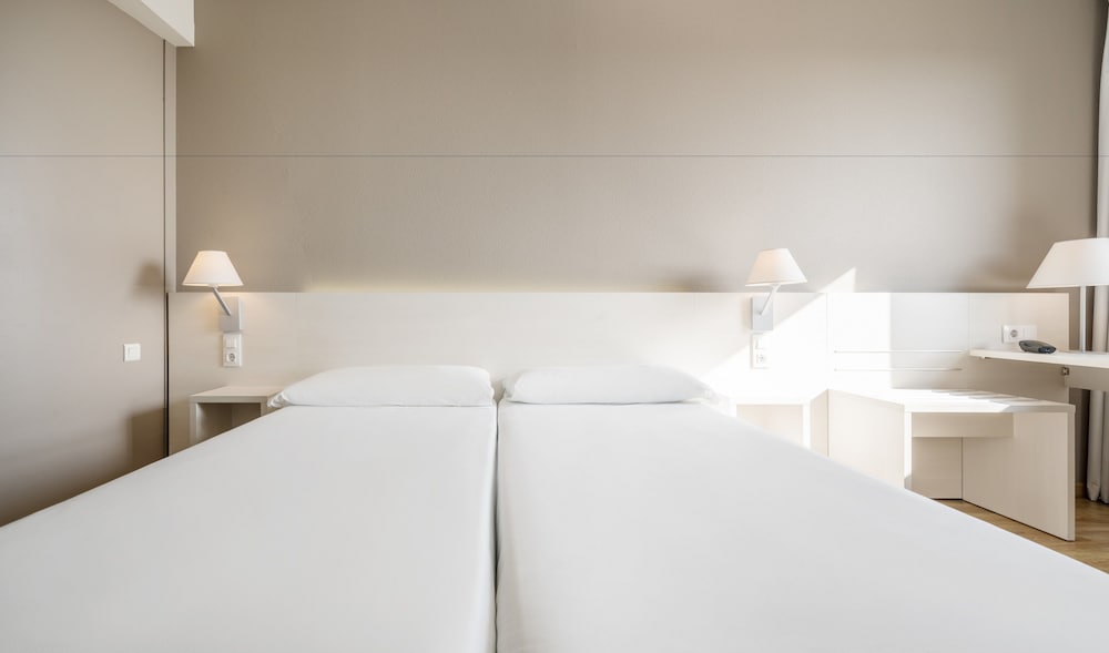 Double Room - Photo 3