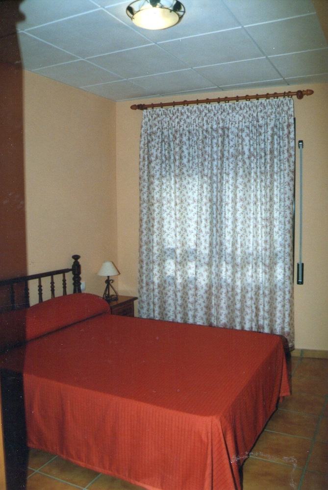 Habitación Doble Básica o con Dos Camas