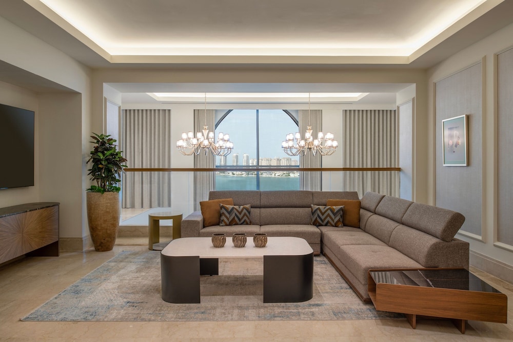 Royal Suite, 3 Bedrooms, Sea View, Corner