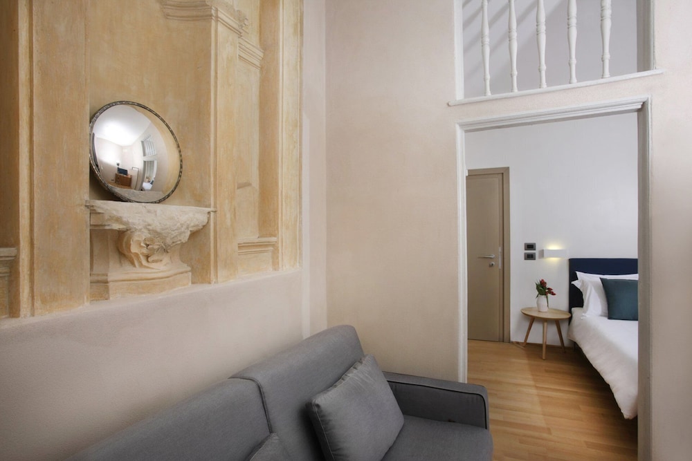 Luxury Double Room (Sofa Bed)