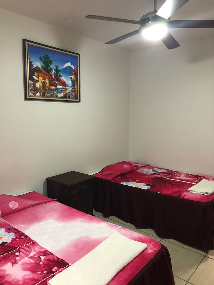 Basic Quadruple Room, 2 Double Beds, Private Bathroom photo 1