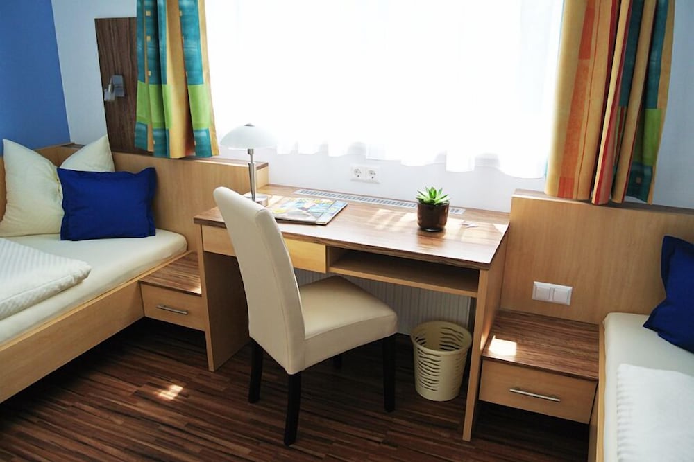 Standard Single Room photo 2