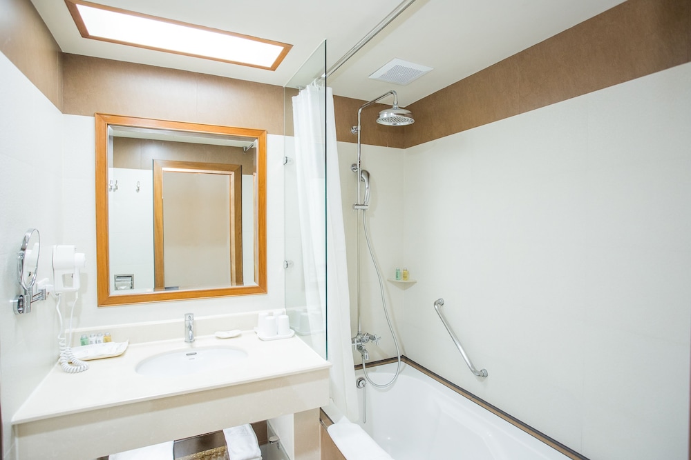 Standard Room - Photo 22