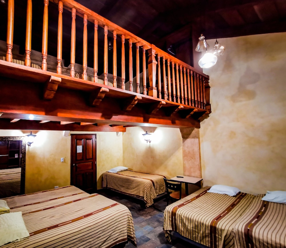 Family Room, Multiple Beds, Non Smoking photo 1