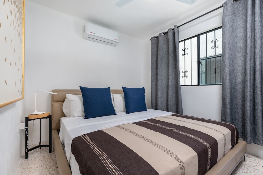 Cuale Condos 1 Bedroom #401 Romantic Zone photo 3