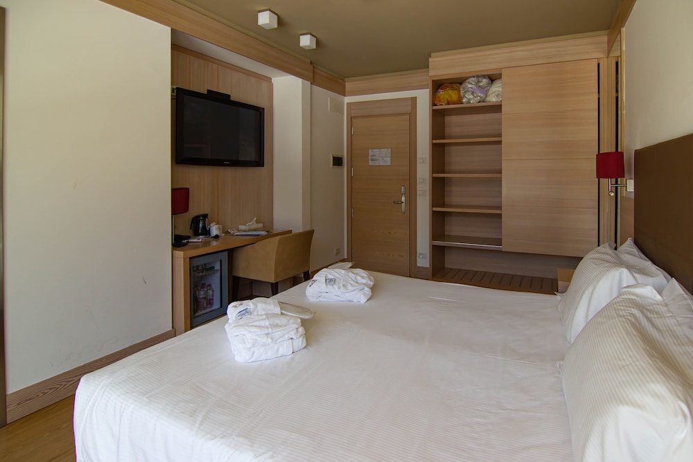 Double Or Twin Room (With Spa Access) - Photo 10