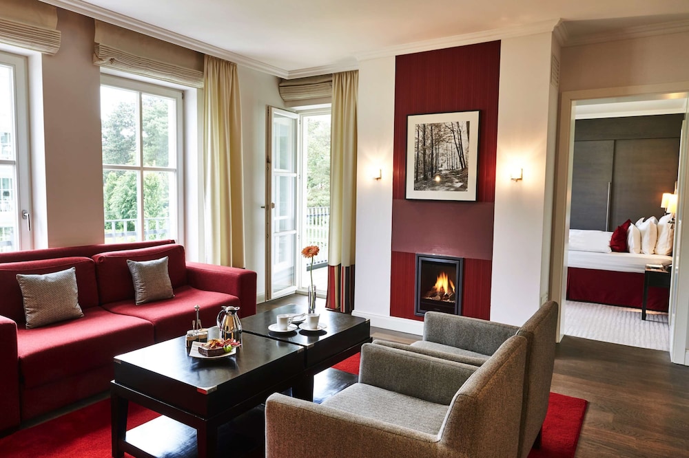 Deluxe Suite photo 2
